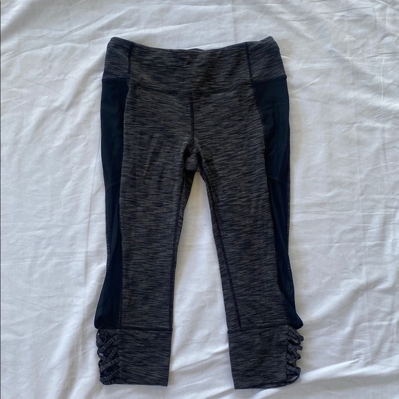 Athleta Women’s Cropped Leggings - Picture 1 of 5